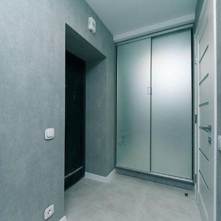 Hotrent Olympic Apartment Kiev Bagian luar foto