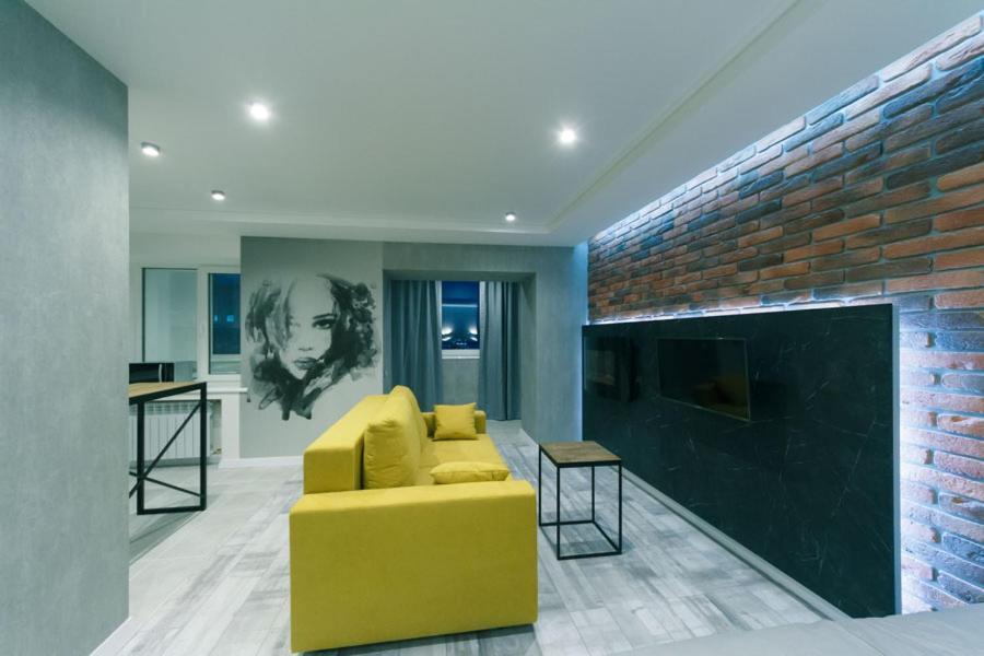 Hotrent Olympic Apartment Kiev Bagian luar foto